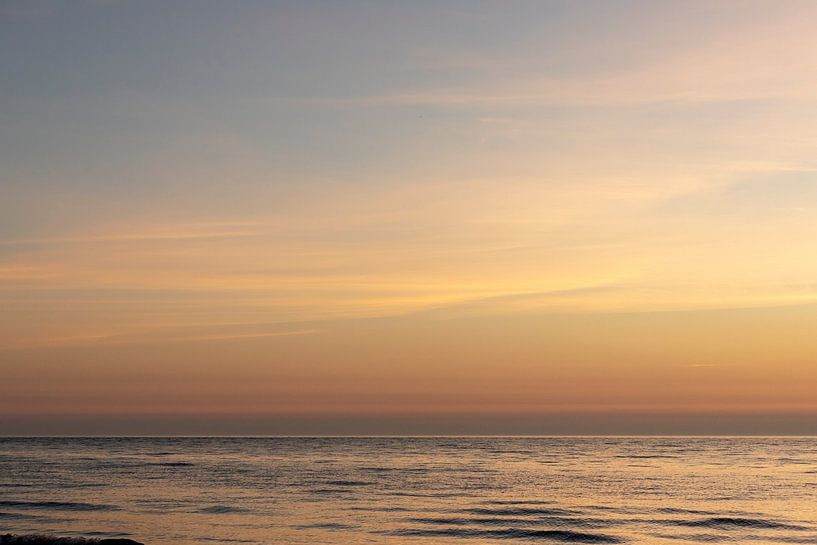Sunset with soft pastel colors on the Wadden Islands by Karijn | Fine art Natuur en Reis Fotografie