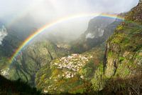 Arc-en-ciel au-dessus de Curral das Freiras, Madère