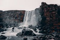 De Kracht van Öxarárfoss Waterval in IJsland