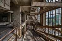 Sun plays with space