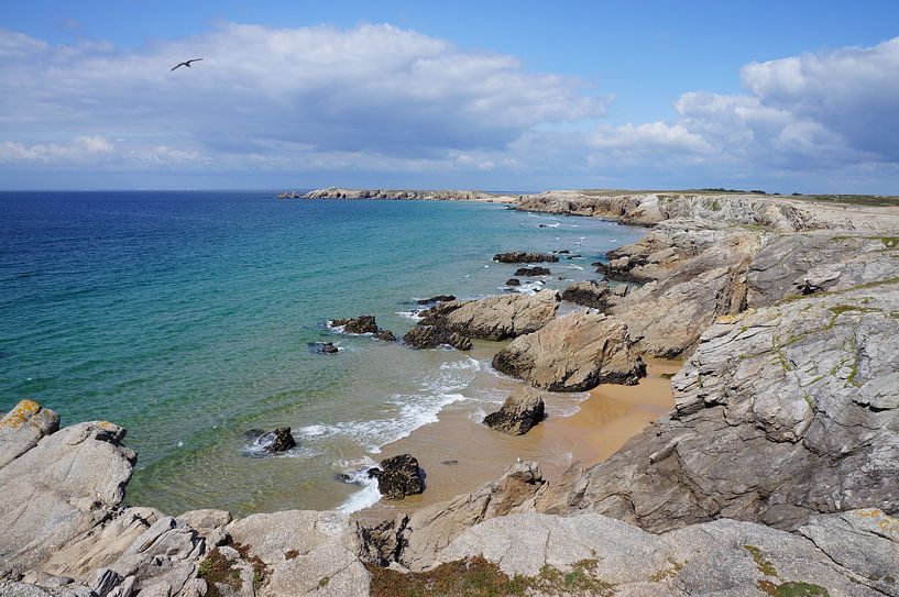 kustlijn Quiberon met kliffen Bretagne von Sandra van der Burg