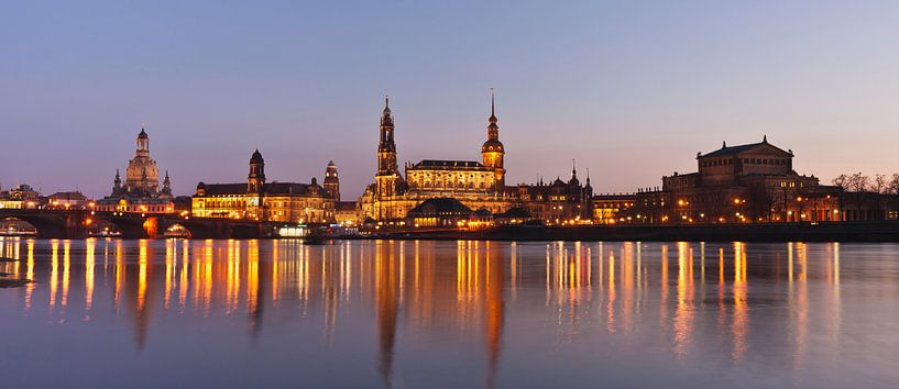 Dresden, Saxony by Gunter Kirsch