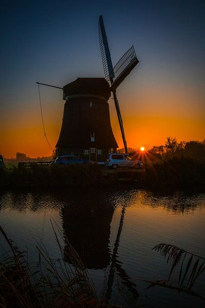 Sunrise at Hensbroek by peterheinspictures