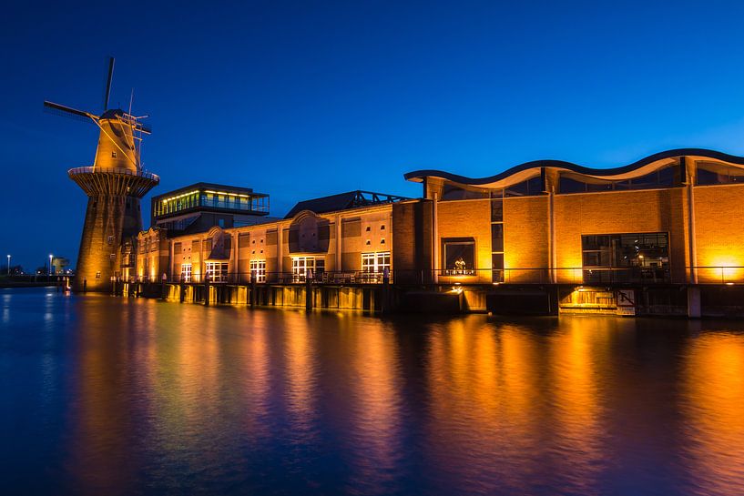 Nolet Destillerie Schiedam von Ilya Korzelius