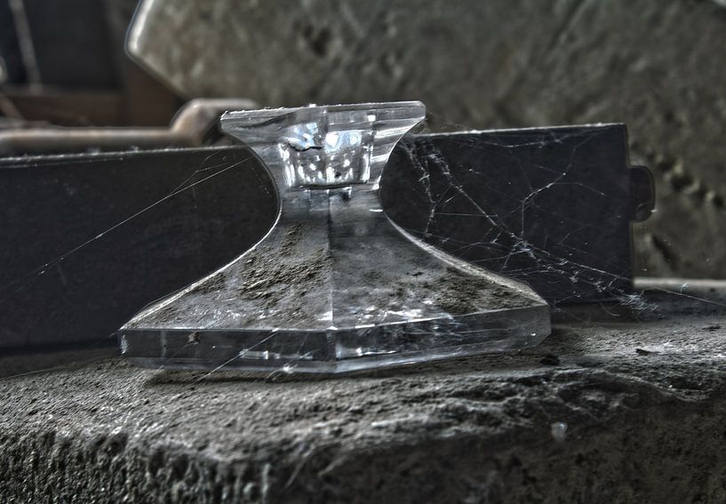 Glazen kandelaar van Roy Donker