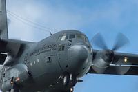 C-130  Hercules close up tijdens landing