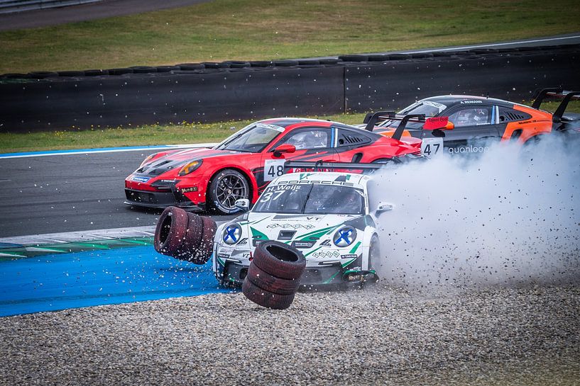 Bei einem Porsche-Rennen läuft nicht immer alles glatt von Martijn de Bruijn