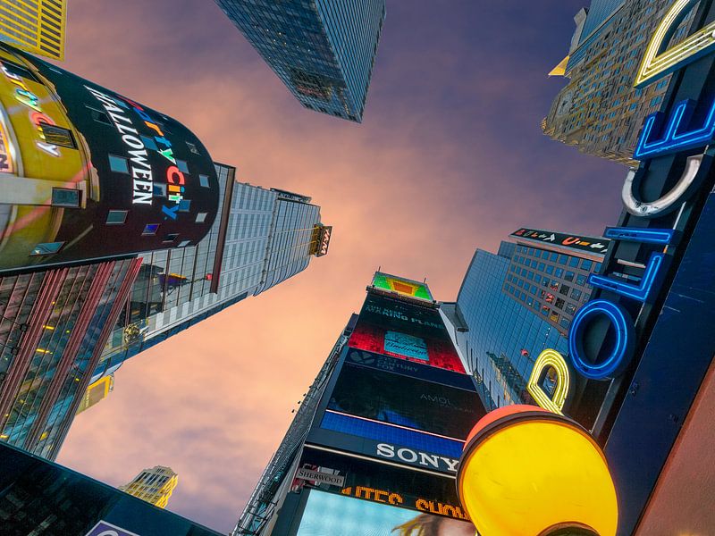 Wolkenkratzer am Times Square von Kurt Krause