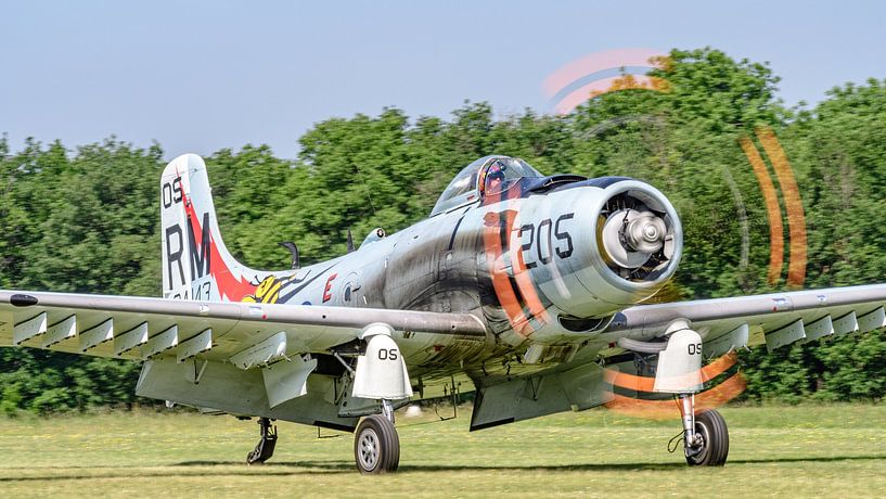 Douglas A-1D Skyraider (AD-4N). par Jaap van den Berg