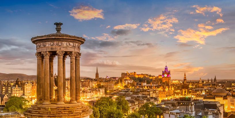 Bezaubernder Sonnenuntergang über Edinburgh - Panorama von Melanie Viola