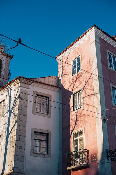 Gebäude in Lissabon bei Sonnenuntergang - Portugal von Tim Visual Storyteller