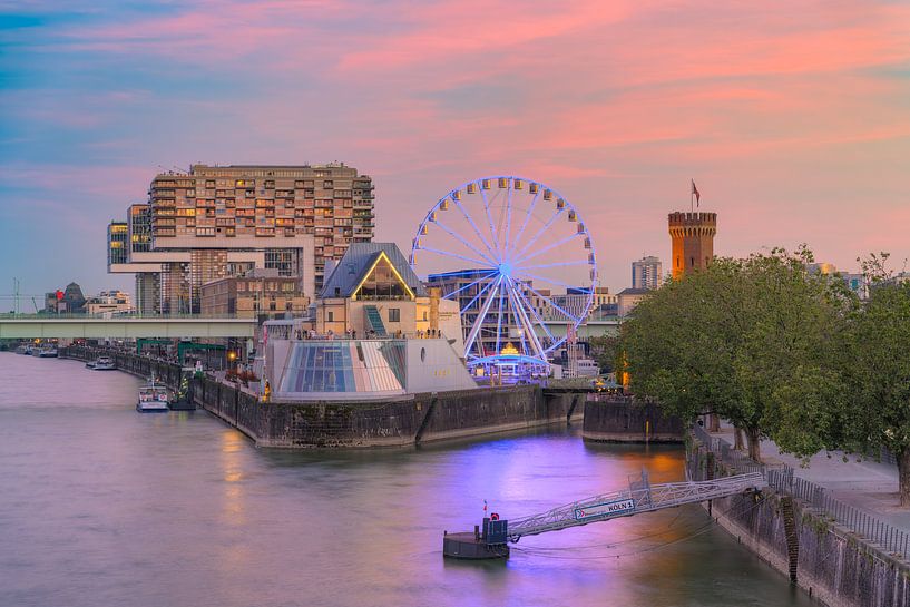 Grande roue à Cologne par Michael Valjak