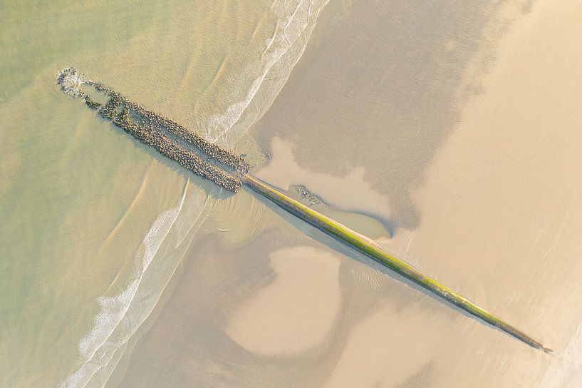 Strandhoofd langs de Vlaamse kust van Bram Conings