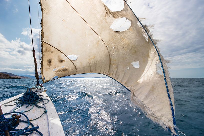Sailing to Komodo island by Steve Van Hoyweghen