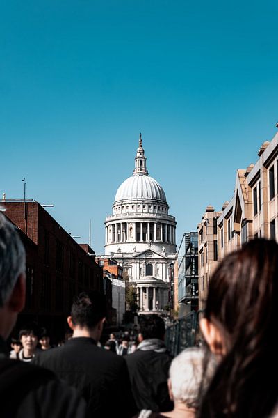 London von Hello Pompoyo