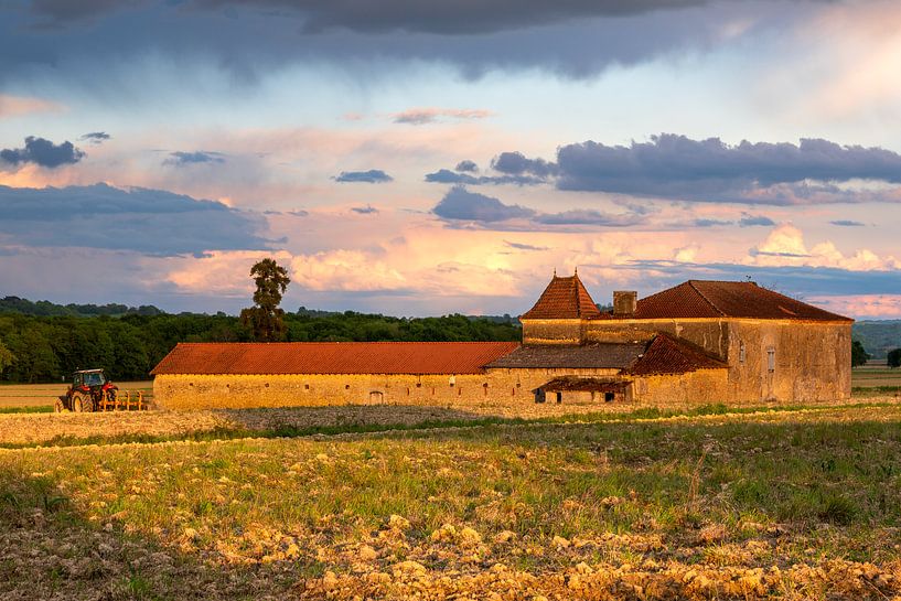 Farmhouse in the French Pyrenees illuminated by the evening sun by Evert Jan Luchies