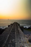 Wellenbrecher im Abendsonne