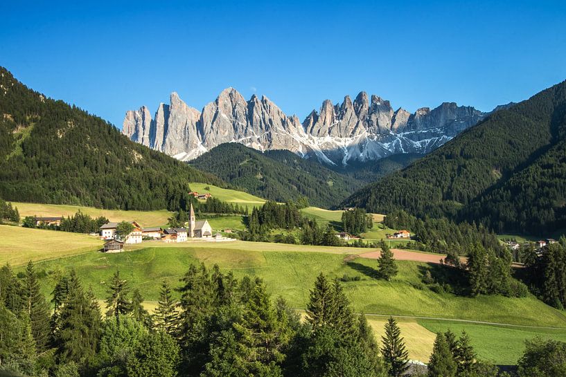 Mountain landscape in the Dolomites by Martin Smit