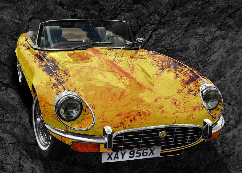 Jaguar E-Type Serie 3 Roadster Art Car in yellow stone von aRi F. Huber