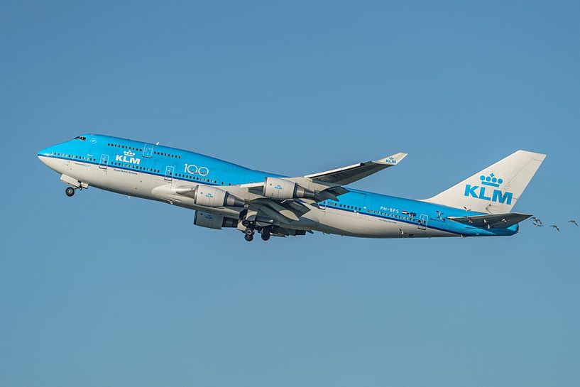 KLM Boeing 747-400M &quot;City of Seoul&quot; (PH-BFS). by Jaap van den Berg