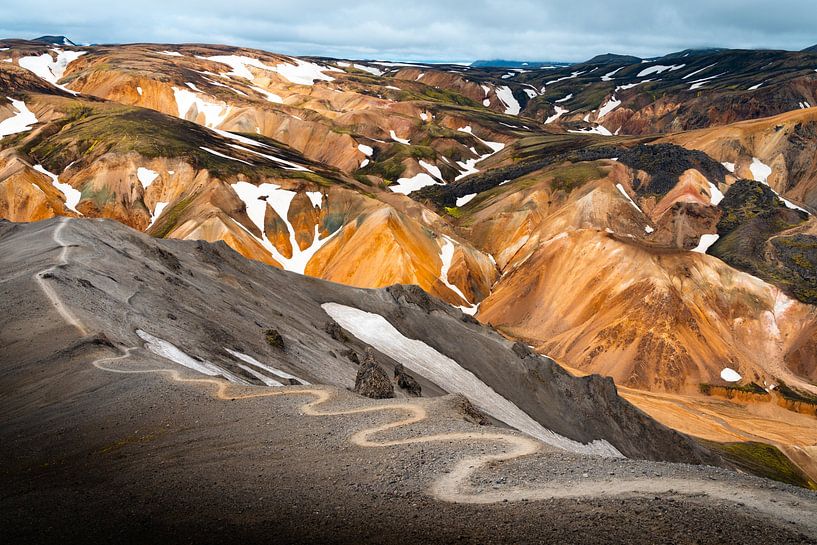 Pendelweg in Landmannalaugar, Island von Karlijn Meulman