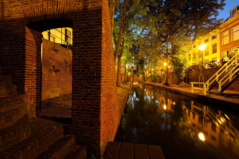 Nieuwegracht zwischen Quintijnsbrug und Brigittenbrug in Utrecht von Donker Utrecht