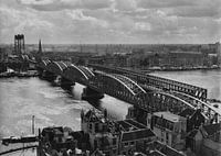 Vieux pont ferroviaire de Rotterdam (1952) Noir et blanc