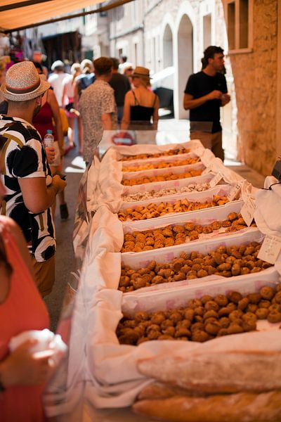 Backwaren auf einem Markt auf Mallorca von t.ART