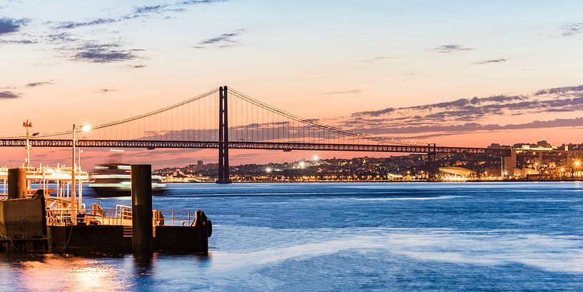 Ponte 25 de Abril à Lisbonne par Werner Dieterich
