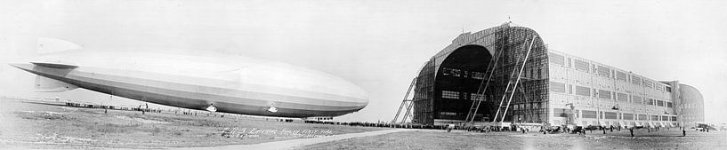Panorama of Zeppelin USS Los Angeles ( ZR-3 ) 1924 by Atelier Liesjes