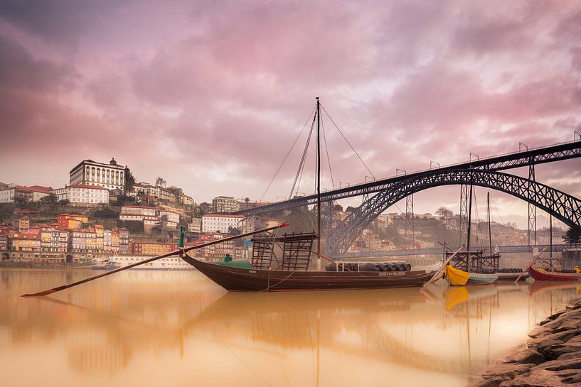 Foggy Porto by Prachtt