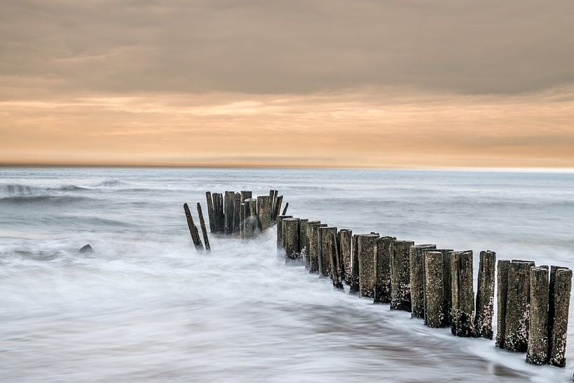 Breakwater on the Dutch coast by Gerry van Roosmalen