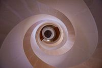 Wendeltreppe im Museum La Tour in Arles