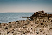 Plage de galets dans le sud de la Suède
