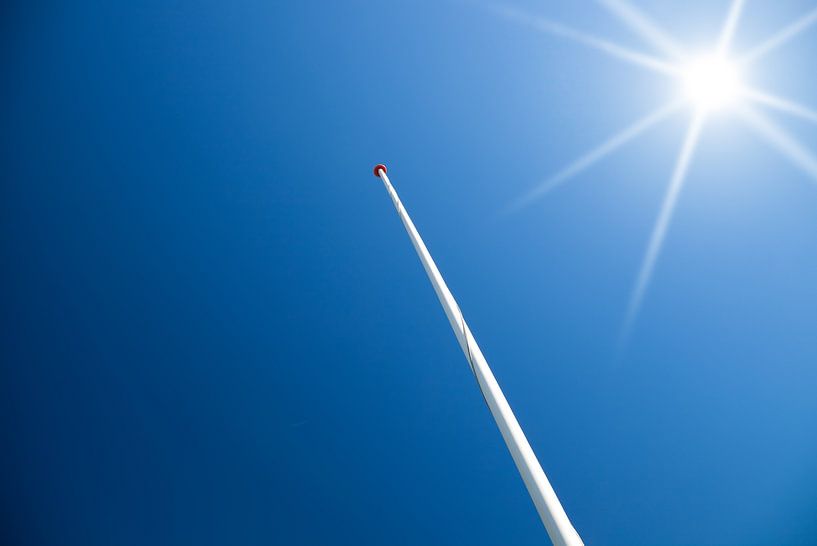 Mât de pavillon par Bo Valentino