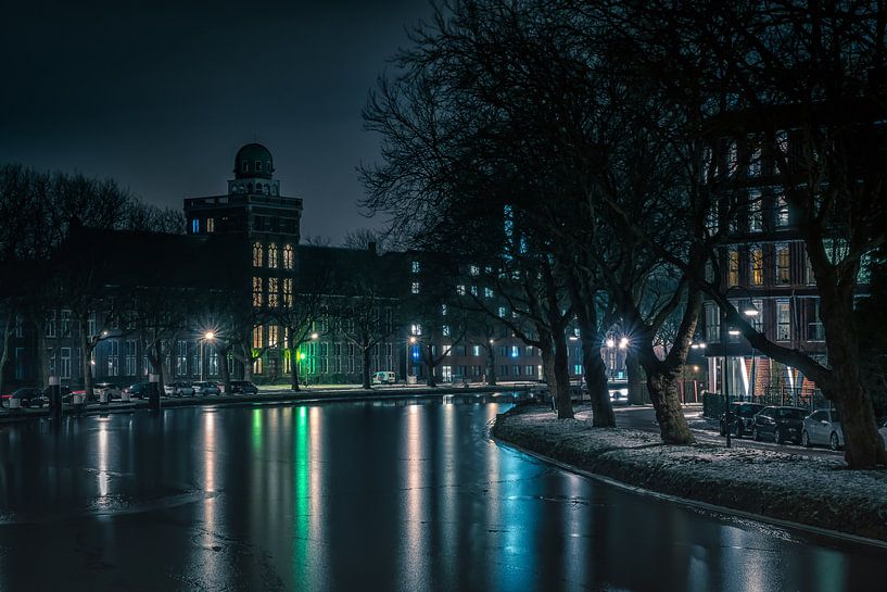 Geodesie gebouw Delft by Henri van Avezaath