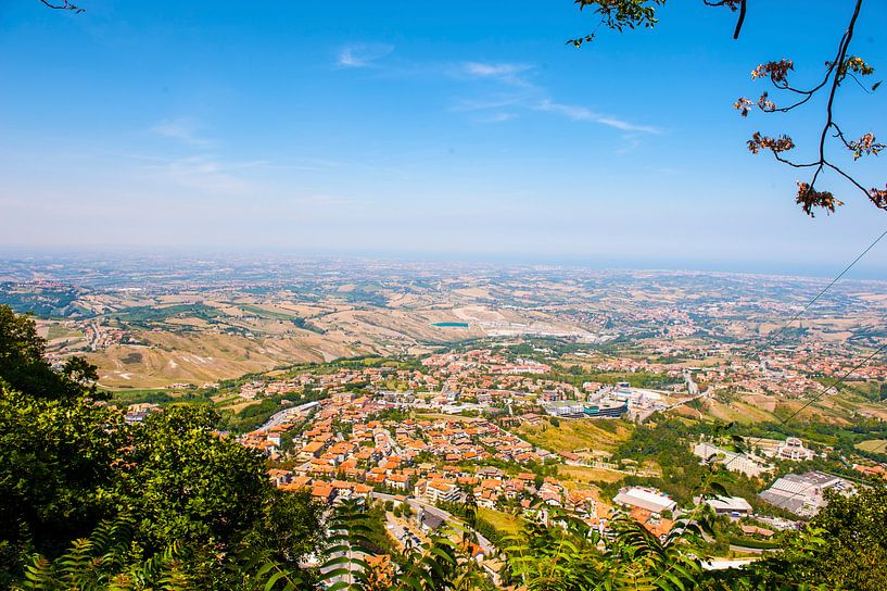 Italië vanuit San Marino gezien. by Brian Morgan