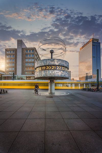 Berlin world time clock 2020 by Iman Azizi