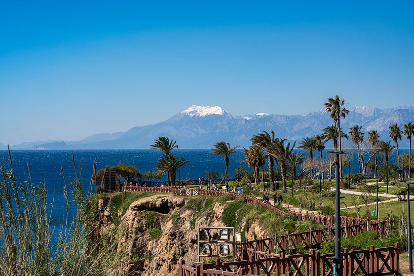 Côte d'Antalya avec vue sur les falaises et les monts Taurus par Photo Art Thomas Klee