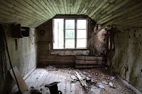 Verlaten kamer op zolder