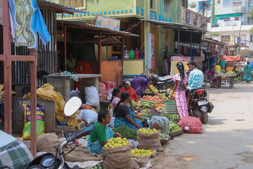 Reisefotografie: Frauen bieten ihre Waren in Indien an von Danielle Roeleveld