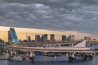 Autoroute circulaire du port de Tokyo au crépuscule