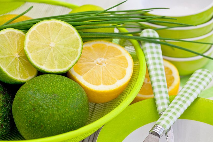 Lemon And Lime Still van Andrea Haase