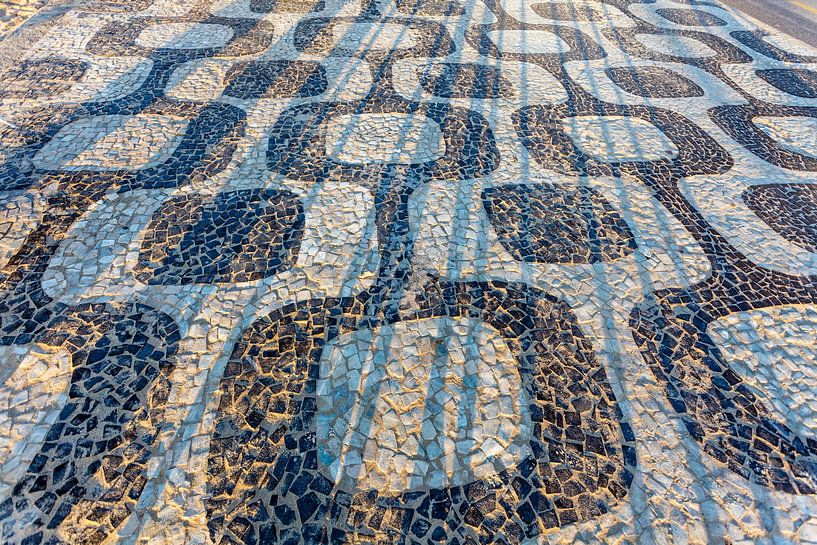 Bekend zwart wit design van de Ipanema boulevard in Rio de Janeiro, Brazilië, Zuid-Amerika van WorldWidePhotoWeb