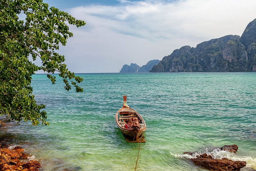 Un coup magique d'une mer abandonnée à Ko Phi Phi par Martijn
