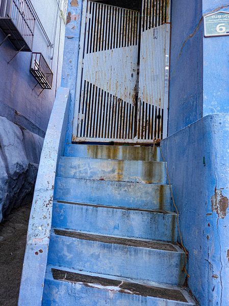 Lost Place Busan von Christine Bässler