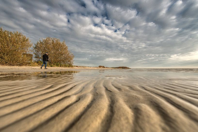 Autumn atmosphere and the beach of Mirns in the southwest of Friesland by Harrie Muis