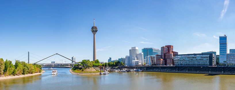 Düsseldorf Medienhafen Düsseldorf Medienhafen on the banks of the river Rhine by Sjoerd van der Wal Photography