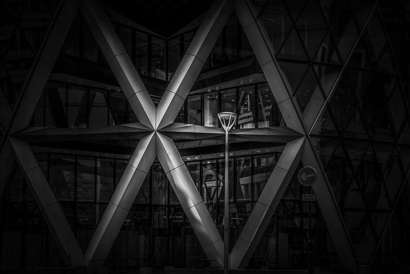 Noir-Blanc : détail du Gurkin - Londres par Rene Siebring