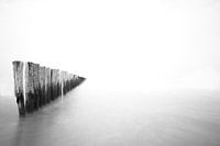 Wellenbrecher in Schwarz und Weiß